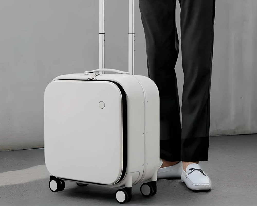 best luggage for women